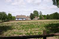 Blick auf die erste H&auml;usergruppe