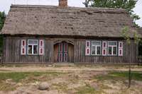 Die Stra&szlig;enseite des Hauses