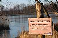 Constantia Forst hat &uuml;berall Verbotsschilder aufgestellt